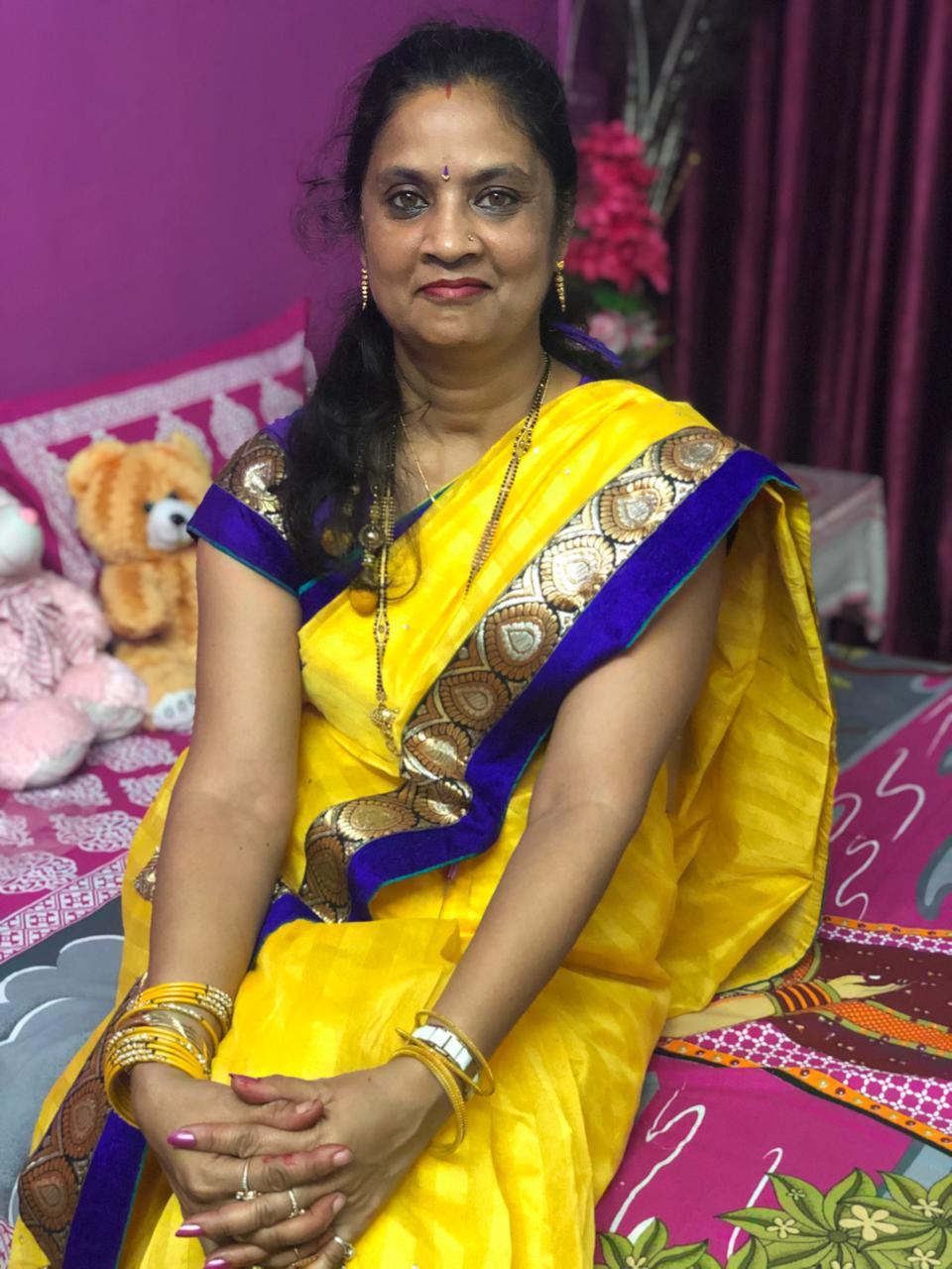 तुम तन पर मंडराते मधूप