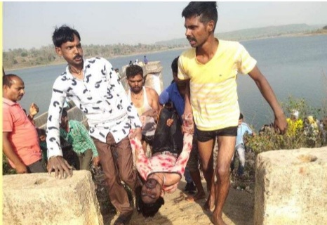 प्रेमी जोड़े ने बांकी डेम में लगाई छलांग, प्रेमी की मौत, प्रेमिका अस्पताल में