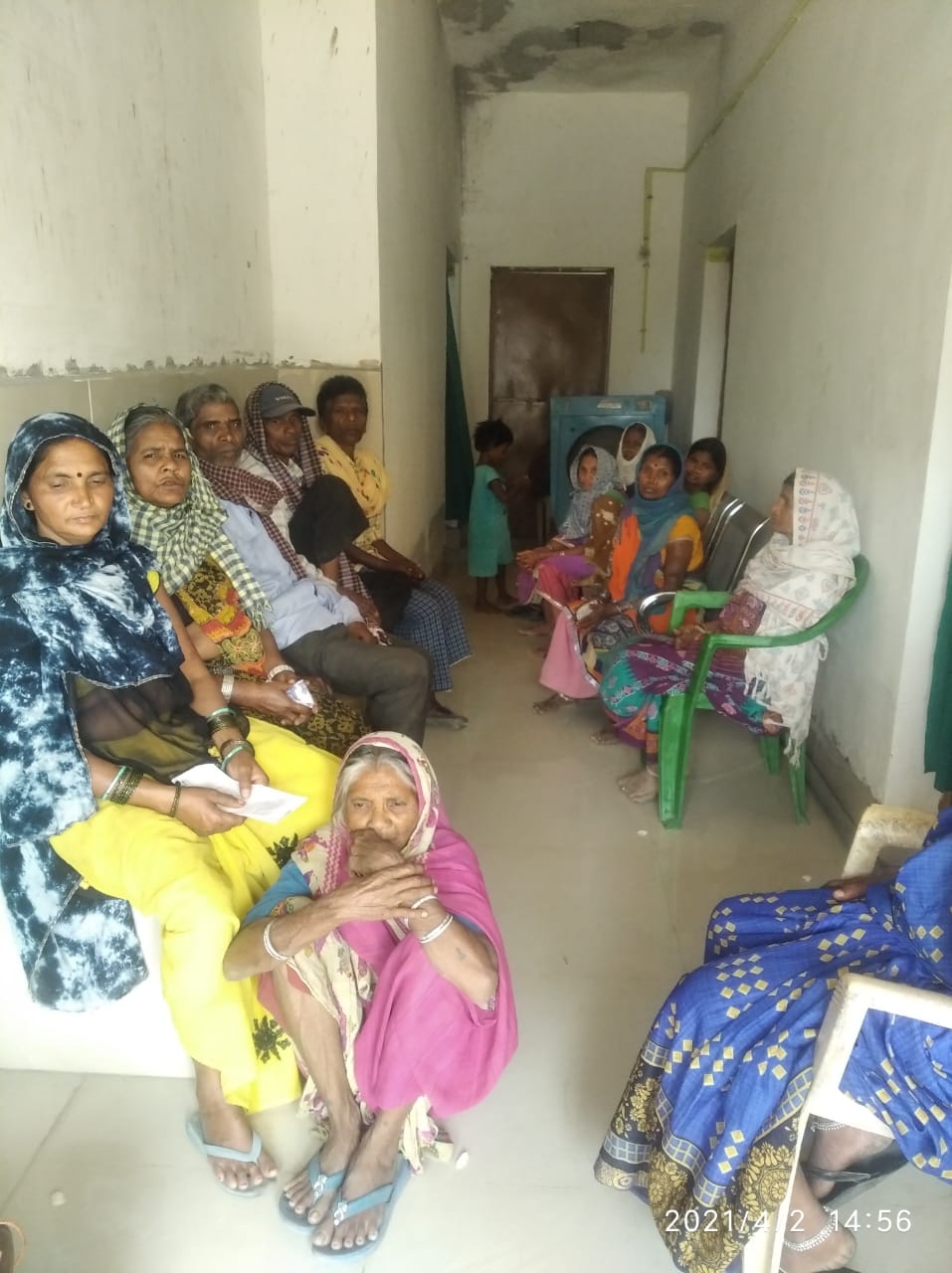 कोरोना का टीका लगवाने स्वास्थ्य केन्द्रो में लग रही भीड़…