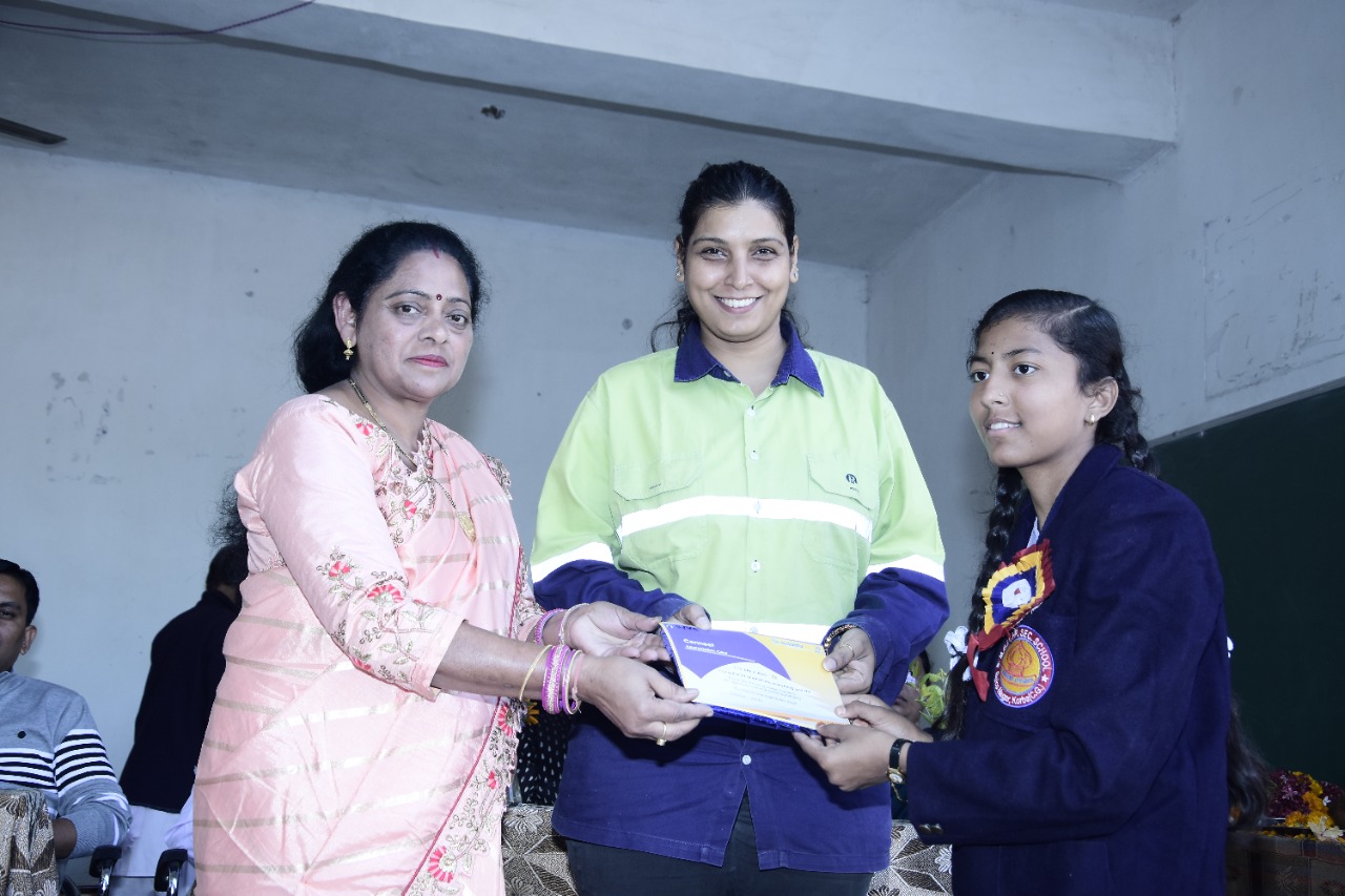 बालको ने बाल दिवस के अवसर पर किया सम्मान समारोह का आयोजन