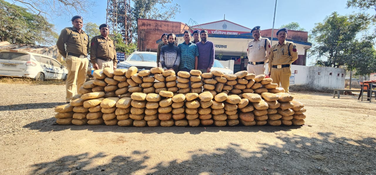 निजात अभियान के अंतर्गत मिली बड़ी सफलता, 230 किलोग्राम गांजा 2 कार के साथ 3 आरोपी गिरफ्तार