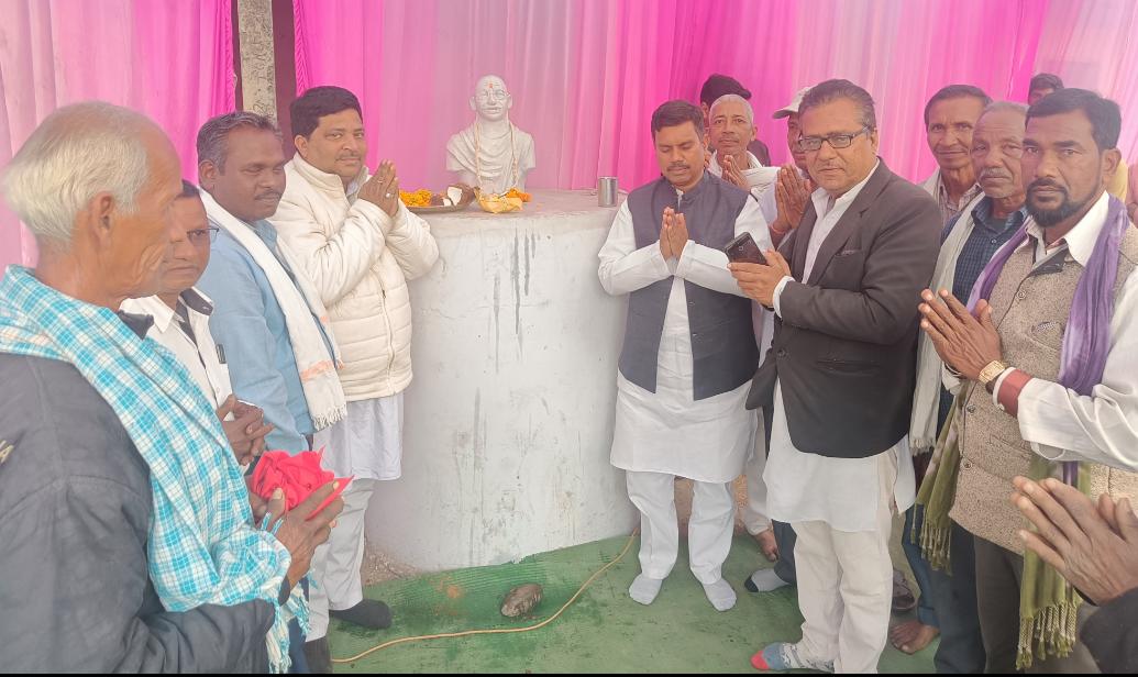 महात्मा गांधी के मार्ग पर सच्चे अर्थों में चल रही है भूपेश बघेल सरकार: पुरुषोत्तम कंवर