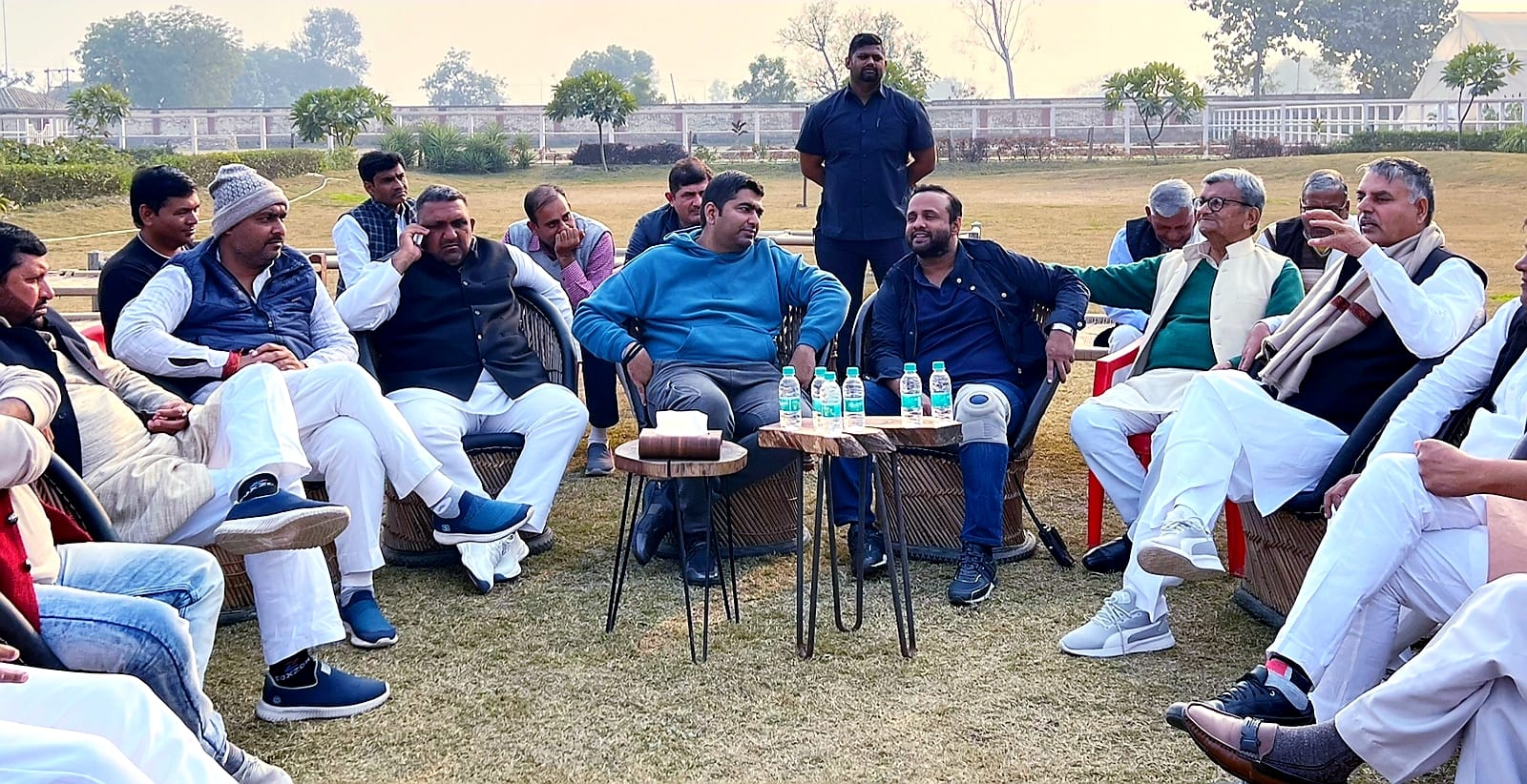 सपा सुप्रीमो अखिलेश यादव के भाई ने जाना अभयवीर यादव का हालचाल