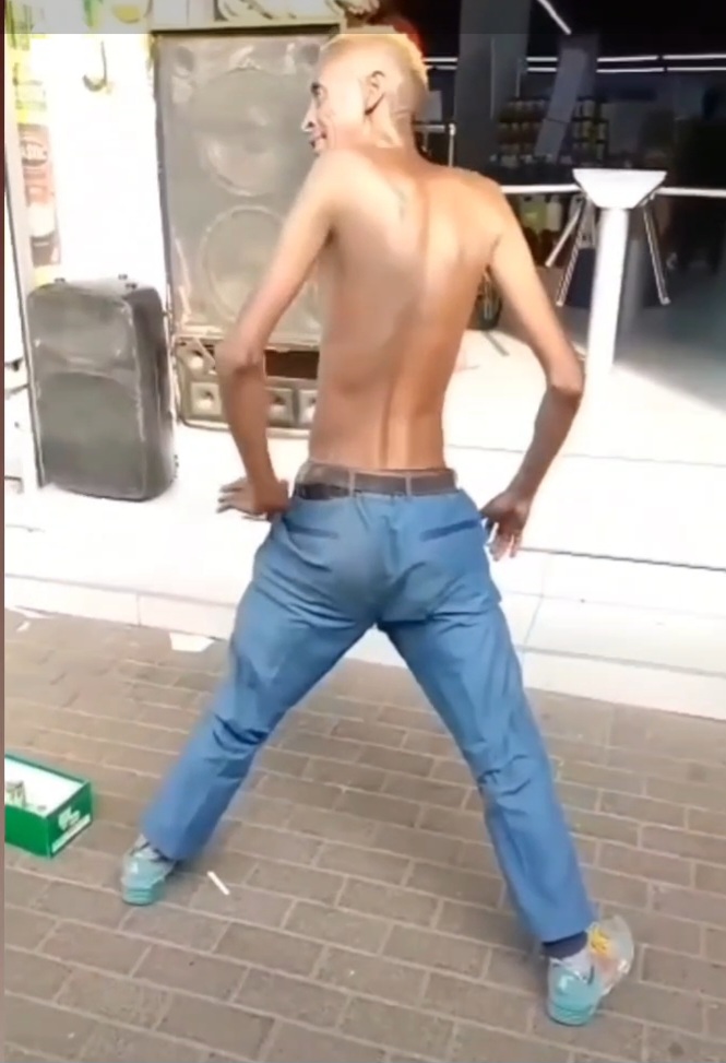 Vairal video शख्स ने किया ऐसा डांस, जिसे देख लोगों के उड़ गये होश- देखें वीडियो…