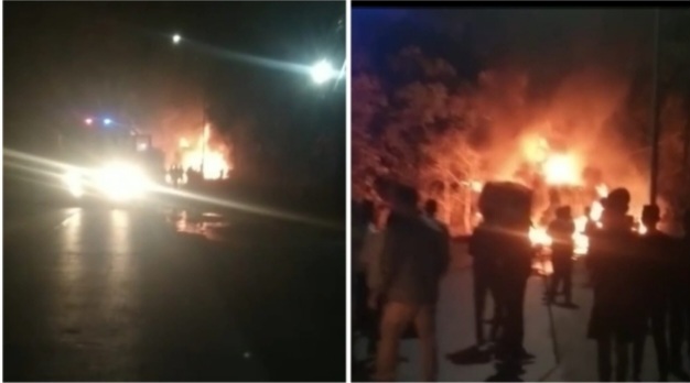 बड़ी खबर :- 2 ट्रक में जोरदार टक्कर के बाद लगी आग, दोनों ट्रक के ड्राइवर जिंदा जले
