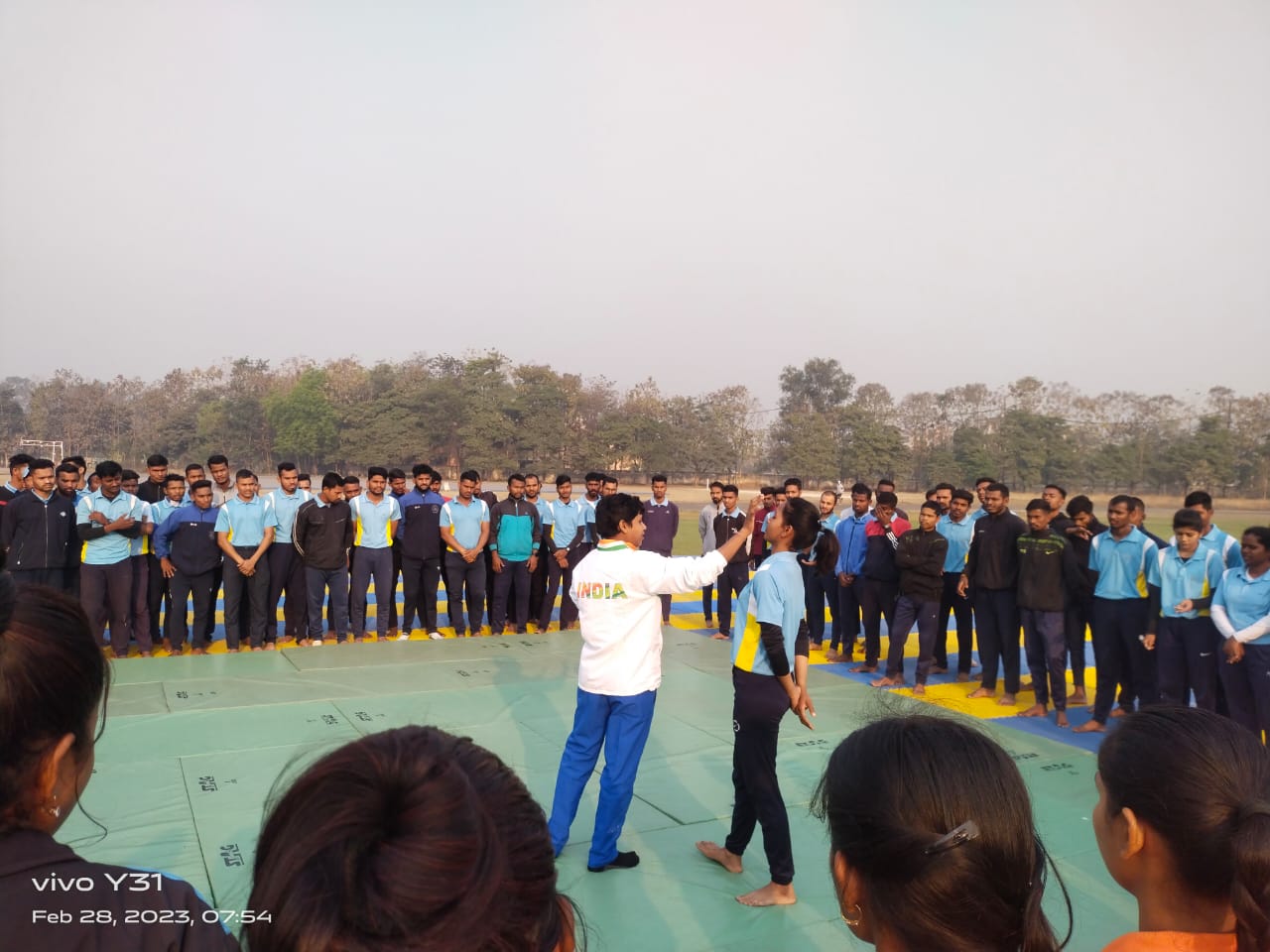 रायपुर पहुंची कराते चैंपियन मना मंडलेकर ने कहा,घर और बाहर वालों से खूब लड़ी और बनी चैंपियन, अब वही देते हैं मिसाल