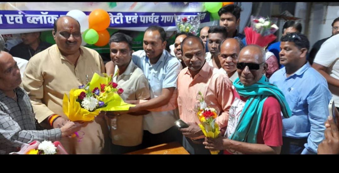 अखबार वितरक संघ ने जयसिंह अग्रवाल को जन्मदिन की बधाई दी