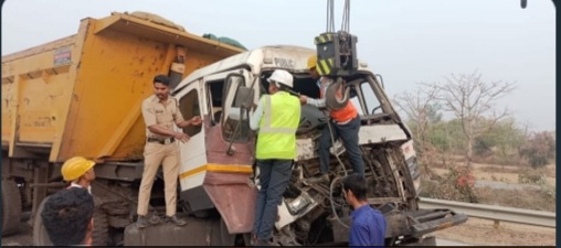 ट्रेलर बिलासपुर से दीपका की ओर जा रहा था, ब्रेक डाउन के चलते ट्रेलर से टकराया ट्रेलर, ड्राइवर की मौके पर मौत