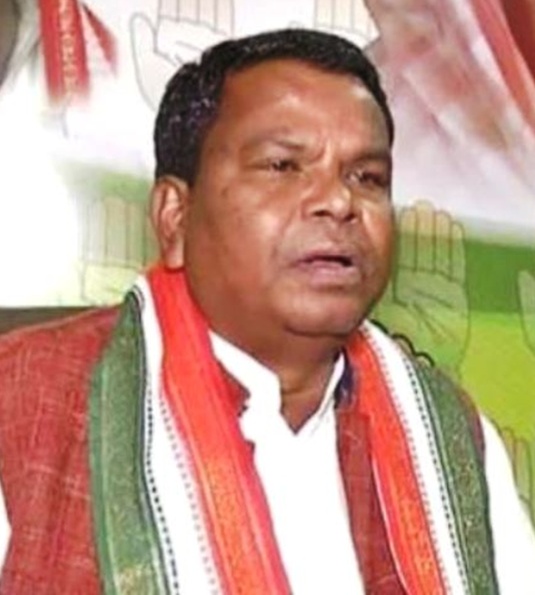 मेरे जिंदा रहते बस्तर में नहीं होगी शराबबंदी:- कवासी लखमा