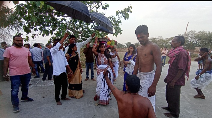 ज्योति कलश के साथ निकली जवारा विसर्जन यात्रा, श्रद्धालुओं ने लिया बढ़-चढ़कर हिस्सा