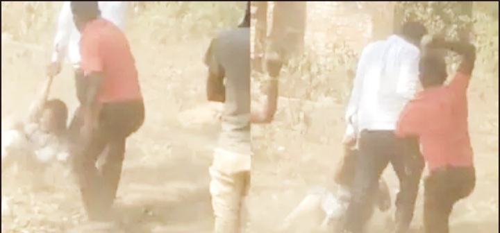 देखें VIDEO रेत माफिया का नंगा नाच… महिला अधिकारी को, घसीट घसीट कर पीटा