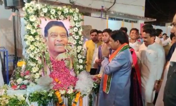 छत्तीसगढ़:- पूर्व मुख्यमंत्ती अजीत जोगी को याद किया पक्ष,विपक्ष ने