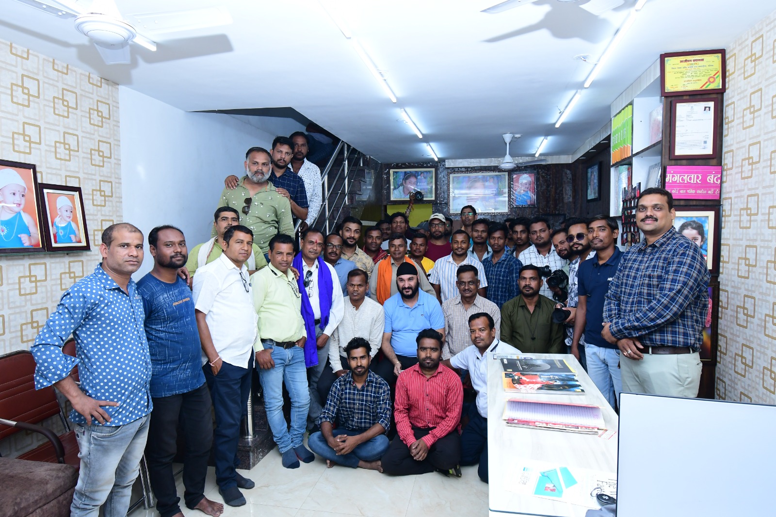 कोरबा फोटोग्राफर संघ द्वारा निकॉन कैमरे की कार्यशाला आयोजित की गई