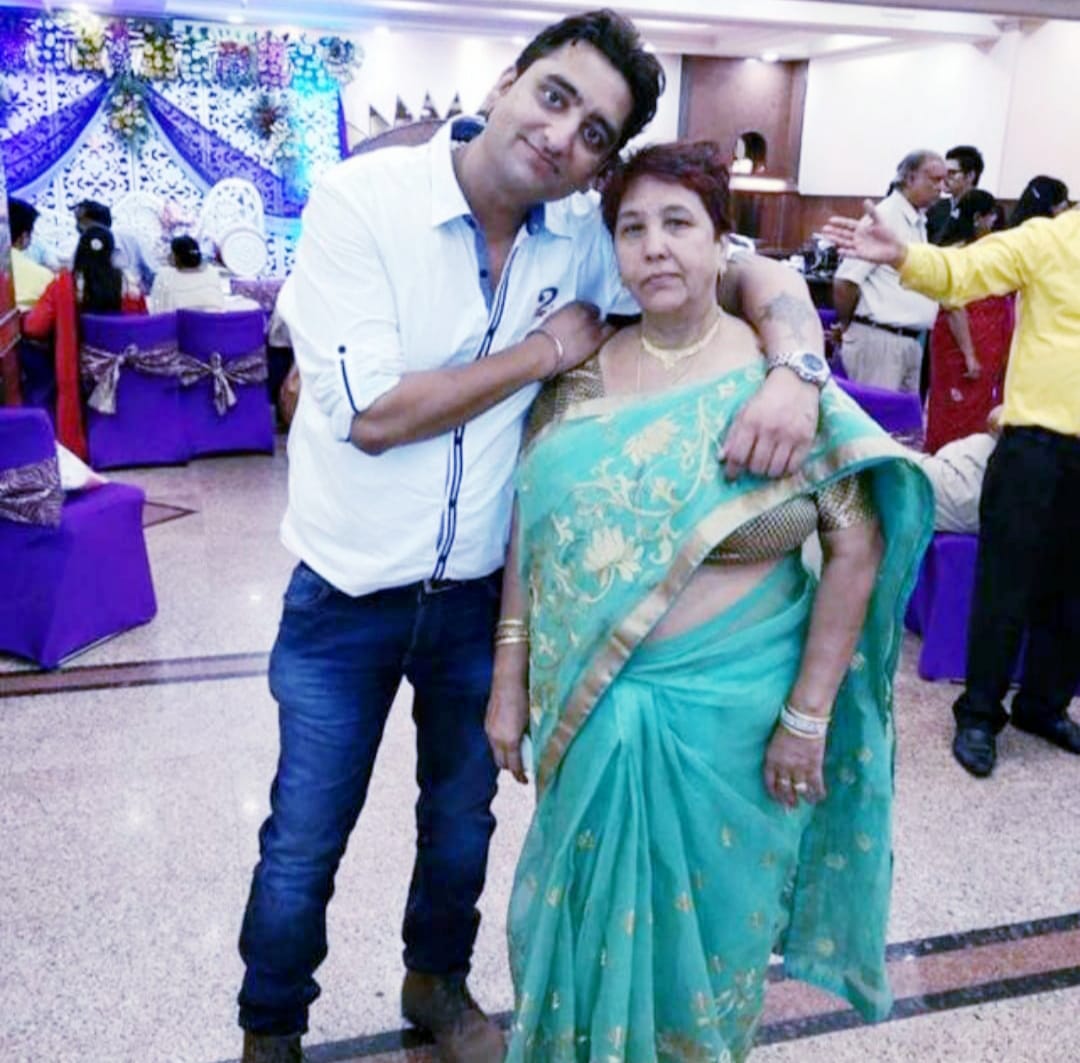 मेरी माॅ इस धरती पर ईश्वर का भेजा अनमोल उपहार थी: डा हिमांशु शर्मा