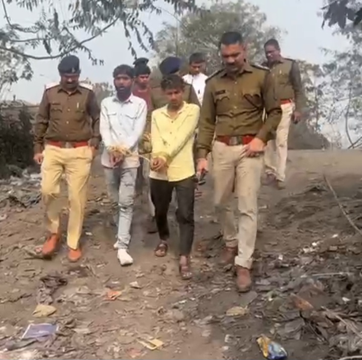 छत्तीसगढ़:- ड्राइवर से लूटपाट और मारपीट करने वाले 6 गिरफ्तार, पुलिस ने आरोपियों का निकाला जुलूस, देखें वीडियो…