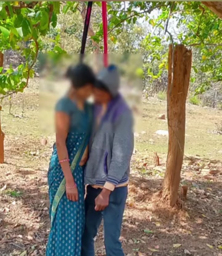 छत्तीसगढ़:-देवर-भाभी ने लगाई फांसी एक ही फंदे पर लटकी मिली लाश, प्रेम-प्रसंग की आशंका