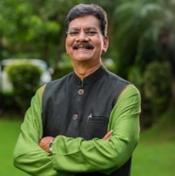 बड़ी खबर:-चरणदास महंत पर FIR दर्ज, राजनांदगांव कोतवाली में मामला किया गया दर्ज, सर फोड़ने वाले हेट स्पीच पर ECI के निर्देश पर एक्शन