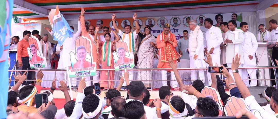 कोरबा:- ज्योत्सना महंत के नामांकन में पहुंचे कांग्रेस के दिग्गज नेता:-देखे विडियो