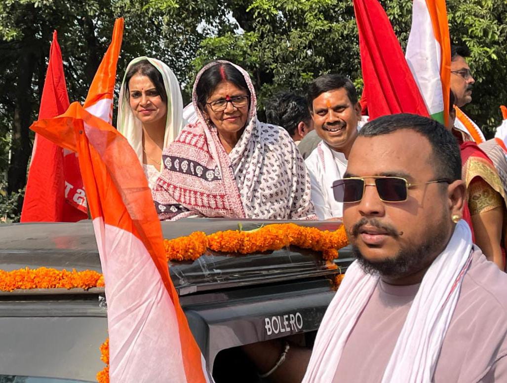 ज्योत्सना महंत के रोड-शो व विशाल बाइक रैली में इंटक,सीटू,एटक सहित अन्य श्रमिक यूनियन ने जलवा बिखेरा