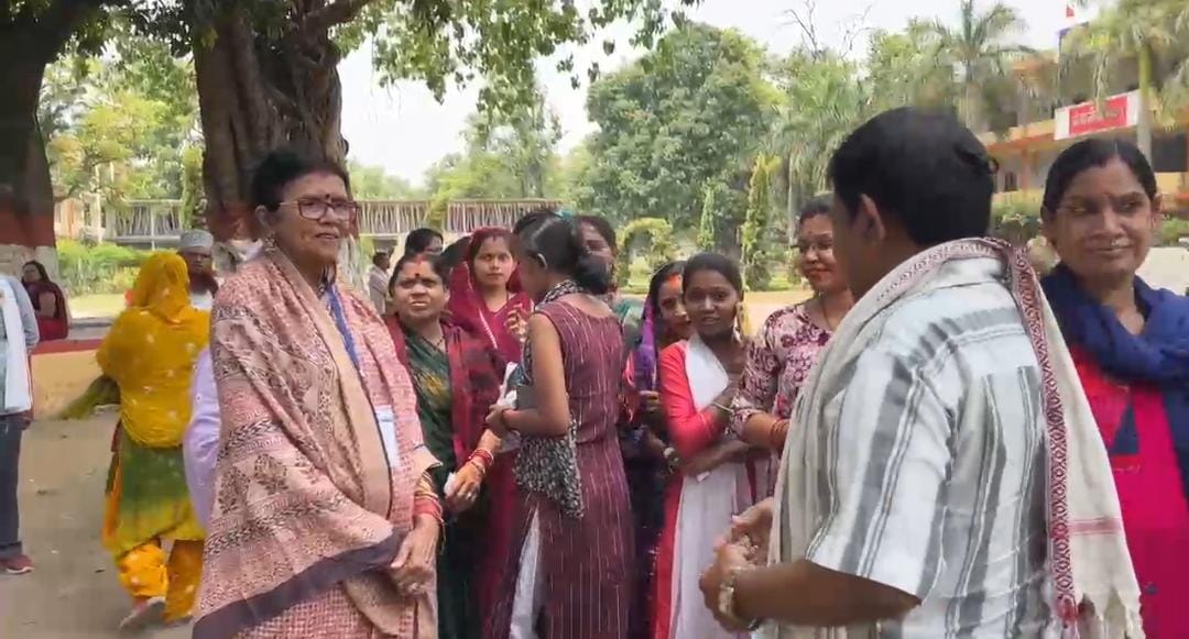 कोरबा लोकसभा:- जनता नेत्री व शेरनी को नहीं, सहज व सरल ज्योत्सना महंत को चुनेगी,मतदान के प्रति भारी उत्साह