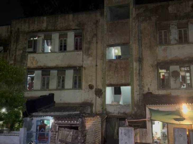 छत्तीसगढ़:- नाबालिग बेटी का अश्लील वीडियो वायरल,मां ने लगाई फांसी,मायके वाले बोले- ‘ससुराल वालों ने मारकर लटकाया