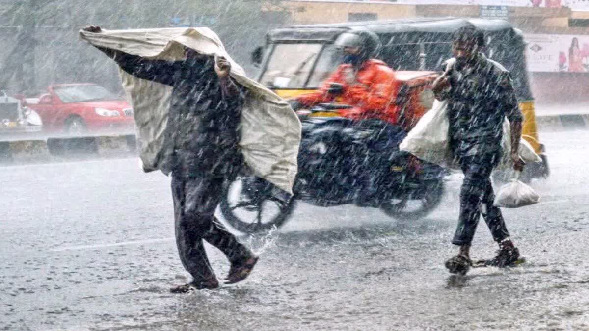 छत्तीसगढ़:- कोरबा समेत 8 जिलों में भारी बारिश की चेतावनी, 2 में ऑरेंज, 6 में यलो अलर्ट, कल तक रहेगा असर