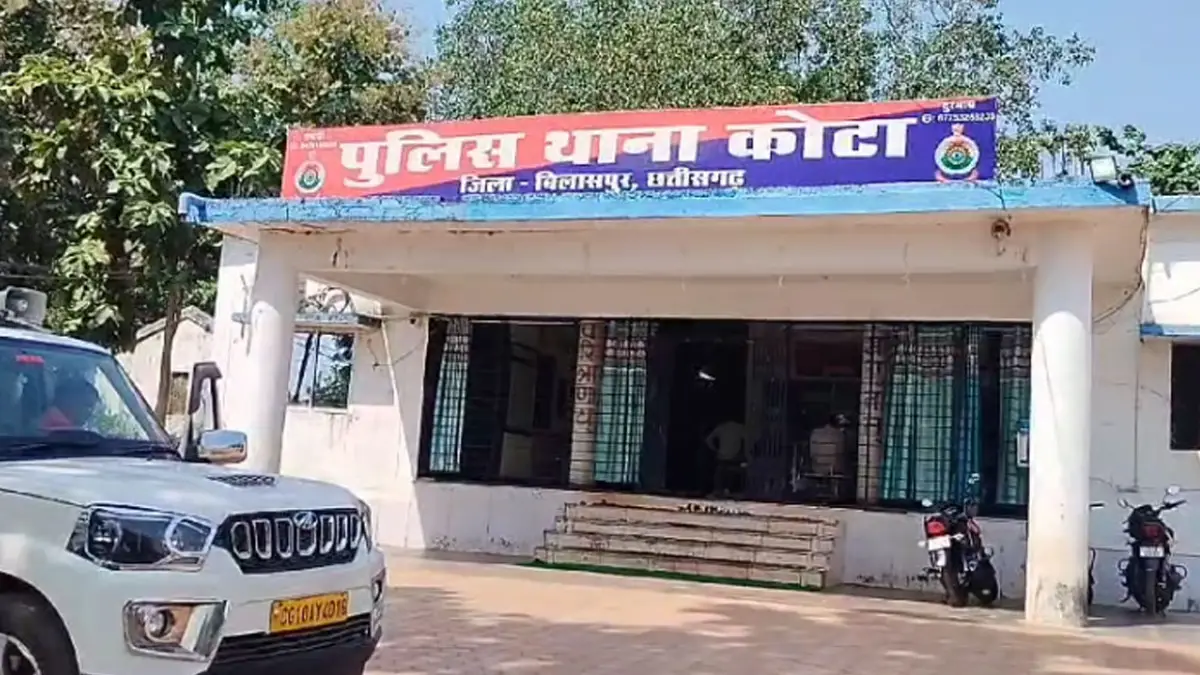 छत्तीसगढ़:- पत्नी एक, दावेदार पति दो,एक के साथ पांच साल रही, दूसरे के साथ दो साल, अब साथ ले जाने के लिए दोनो पति आपस में भिड़े