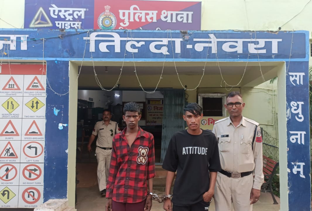 छत्तीसगढ़:- प्लाईवुड दुकान में चोरी करने वाले गिरफ्तार