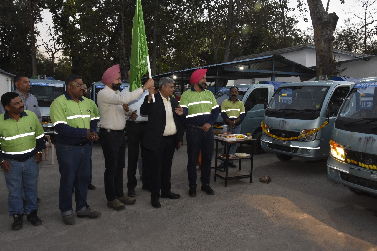 बालको ने विश्व पृथ्वी दिवस पर अपशिष्ट प्रबंधन के लिए उपलब्ध कराएं इलेक्ट्रिक वाहन