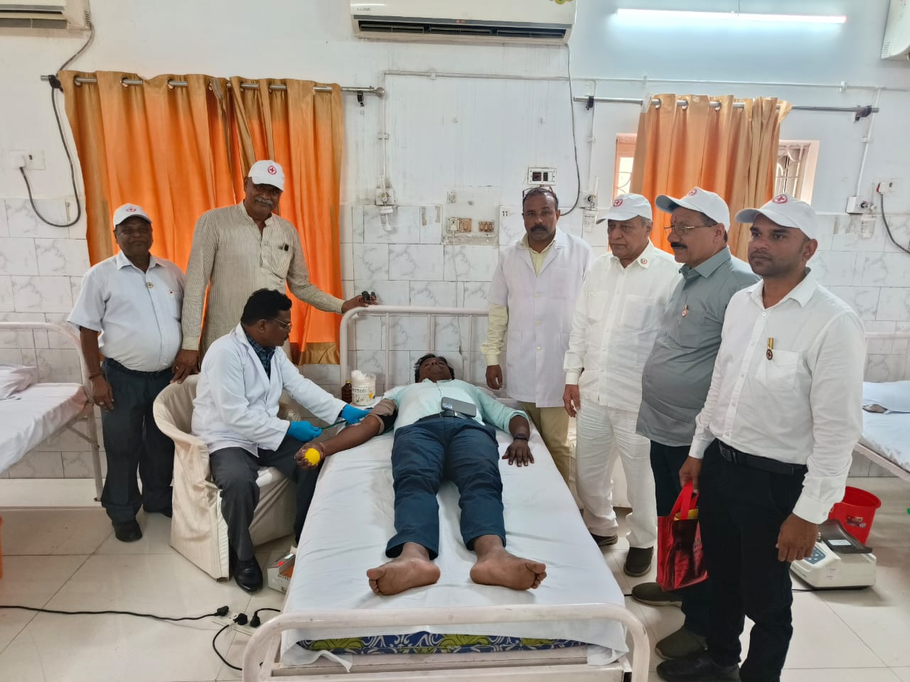 *विश्व रक्तदान दिवस के अवसर पर सामाजिक संगठनों की भूमिका सराहनीय-राम सिंह अग्रवाल*