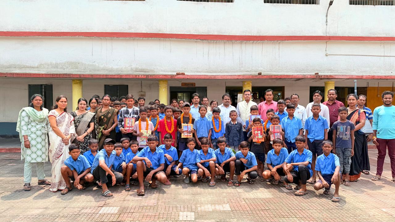 शिक्षा सभी का अधिकार है,सभी बच्चे प्रतिदिन विधालय पहुंचे और मन लगाकर पढ़ाई करें : जिला पंचायत उपाध्यक्ष निकिता मुकेश जायसवाल