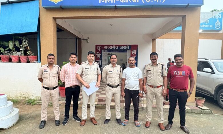 पत्नी की तकिए से गला दबाकर की हत्या, सबूत मिटाने पत्नी को जलाया, हत्यारा पति गिरफ्तार