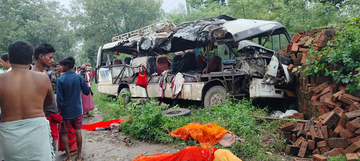 बाबा धाम: सड़क हादसे में 18 कांवड़ियों की मौत, कई घायल; बढ़ सकता है मृतकों का आंकड़ा