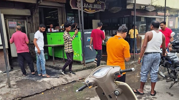 राजू होटल पर 50 हजार का अर्थदण्ड, शराब दुकान पर 5 हजार का