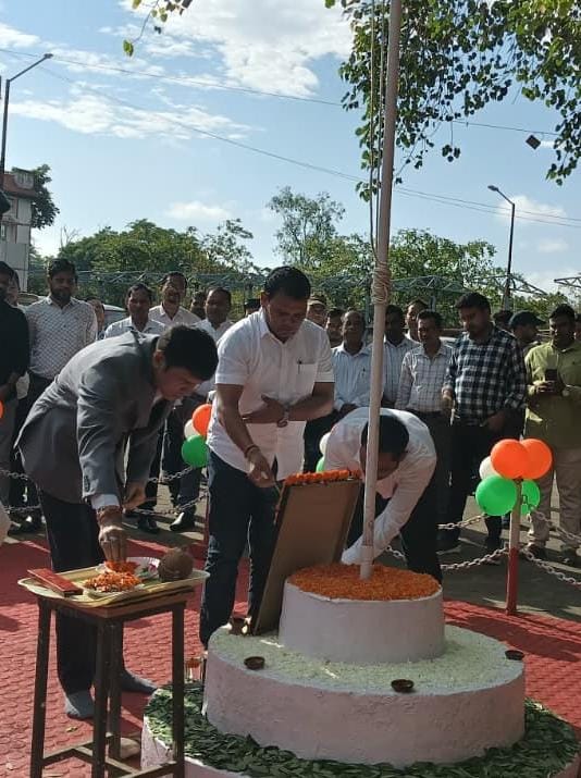 *जिला पंचायत में हर्षोल्लास से मनाया गया स्वतंत्रता दिवस