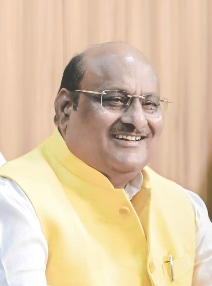 कोरबा जिले के समस्त शिक्षकजनों को शिक्षक दिवस पर हार्दिक बधाई एवं शुभकामनाएं -पूर्व मंत्री जयसिंह अग्रवाल