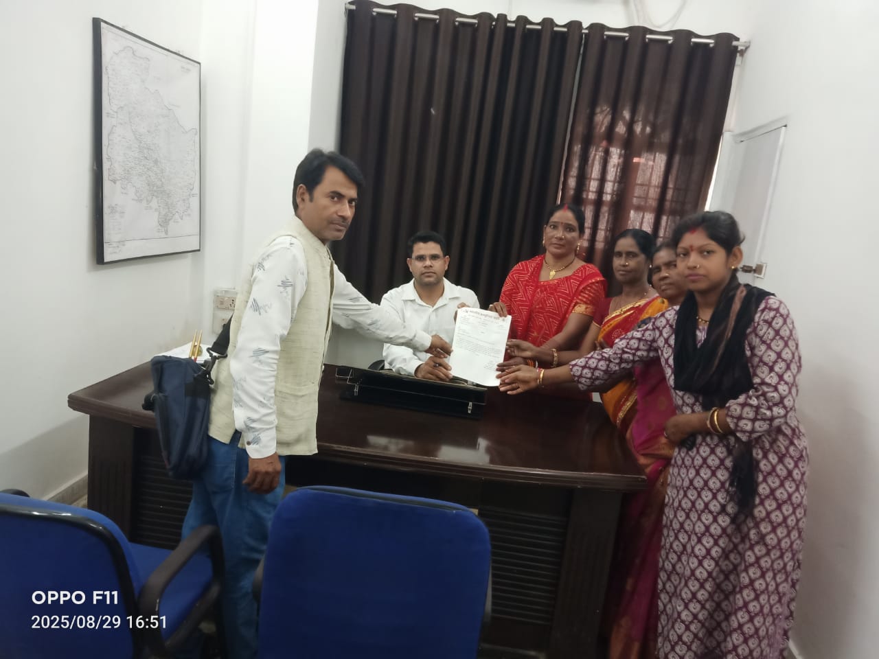 भारतीय कम्युनिस्ट पार्टी जिला परिषद कोरबा छत्तीसगढ़प्रेस विज्ञप्ति दिनांक 29 अगस्त 2025रोड, नाली की समस्या को लेकर जिलाधीश को ज्ञापन सोपा गया – सीपीआई