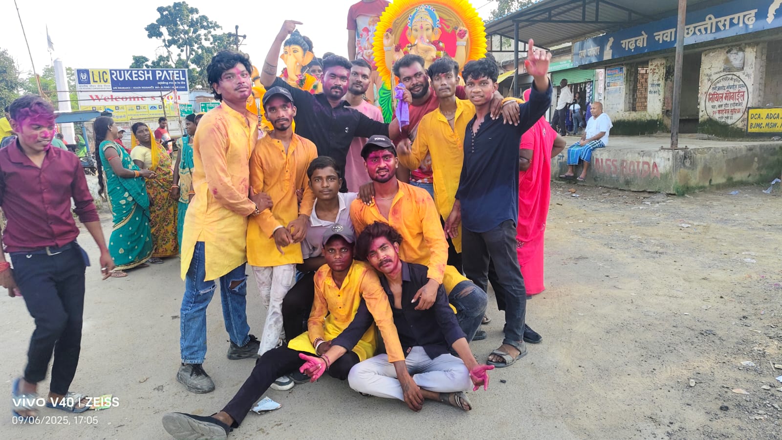 बोईदा में धूमधाम से किया गया भगवान गणेश की प्रतिमा का विसर्जन