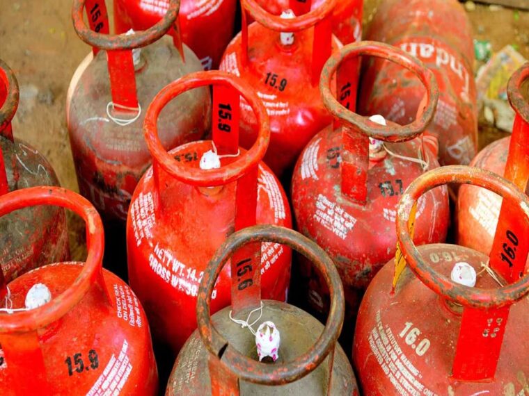 LPG सिलेंडर पर राहत मिल सकती है! 22 सितंबर से घट सकती हैं कीमतें, GST रेट जानें
