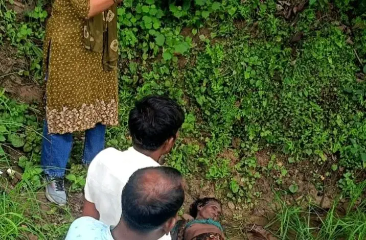 कोरबा में खेत से मिला 65 वर्षीय महिला का शव, गांव में फैली दहशत