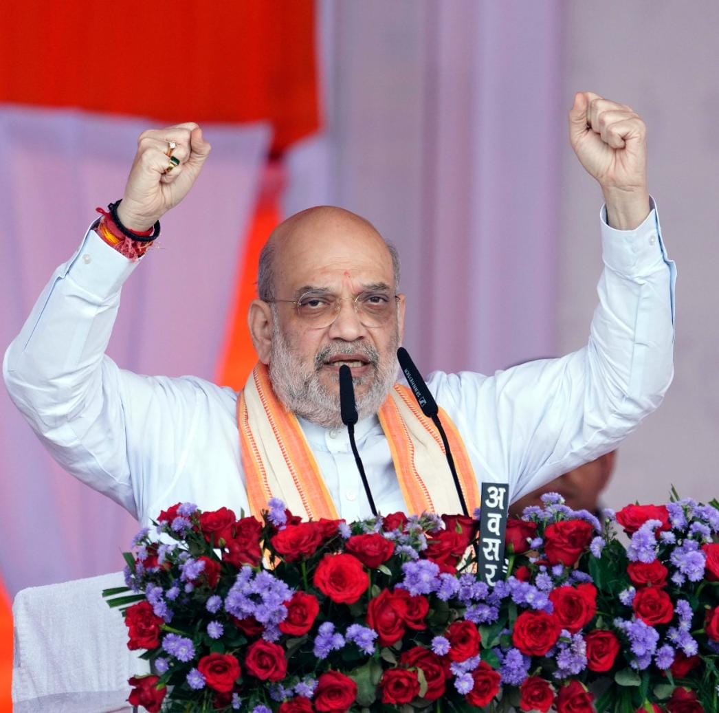 माई दंतेश्वरी की धरती से केंद्रीय गृह मंत्री श्री अमित शाह ने दी महतारी वंदन की सौगातमहतारी वंदन योजना से छत्तीसगढ़ की बहनें बन रही हैं आत्मनिर्भर – मुख्यमंत्री श्री सायमहतारी वंदन योजना की 20वीं किस्त जारी : 65 लाख महिलाओं के बैंक खातों में पहुँचे 606.94 करोड़ रुपये