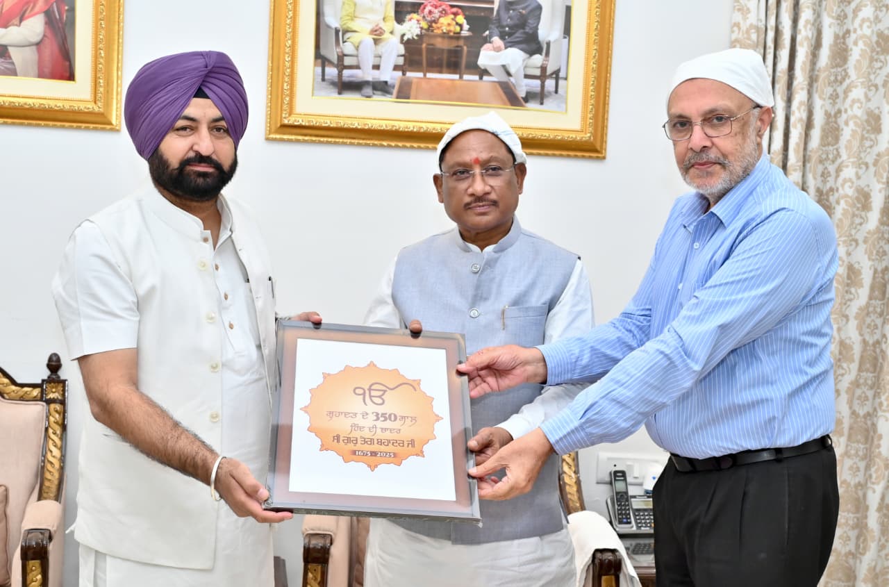 रायपुर : मुख्यमंत्री श्री विष्णु देव साय से पंजाब सरकार के मंत्रियों ने की सौजन्य मुलाकात