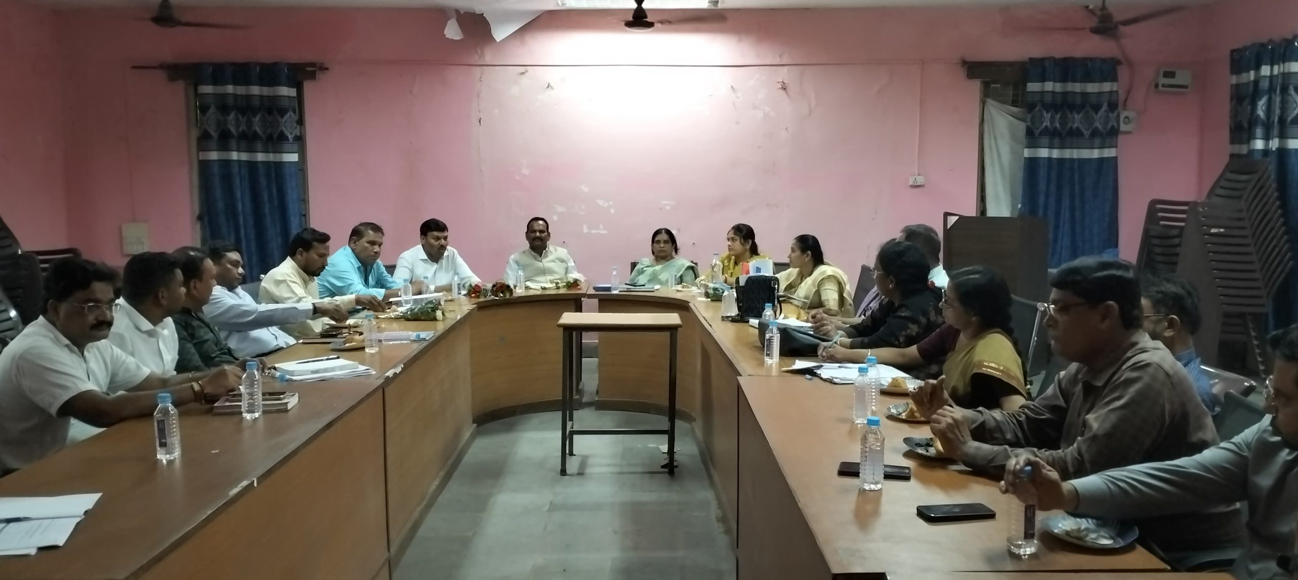 जिला क्षय नियंत्रण कार्यक्रम के तहत जनभागीदारी को बढ़ावा देने बैठक आयोजित,जिला पंचायत अध्यक्ष व सदस्य बनें निक्षय मित्र