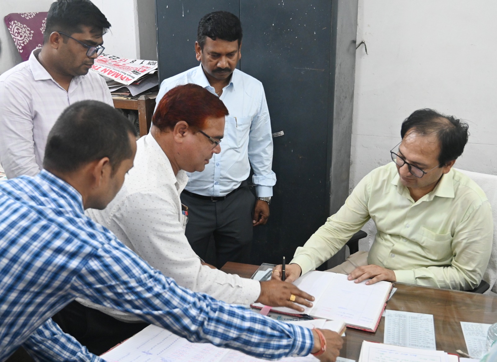 बिलासपुर कलेक्टर ने किया जिला कोषालय का निरीक्षण