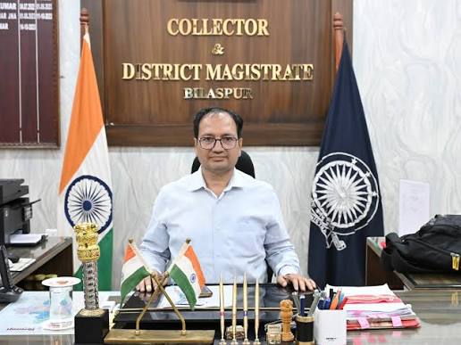 आयुष्मान कार्ड बनाने महाअभियान आज…राशन दुकानों में लगेगा शिविर…कलेक्टर ने की लोगों से शिविर का लाभ लेने की अपील