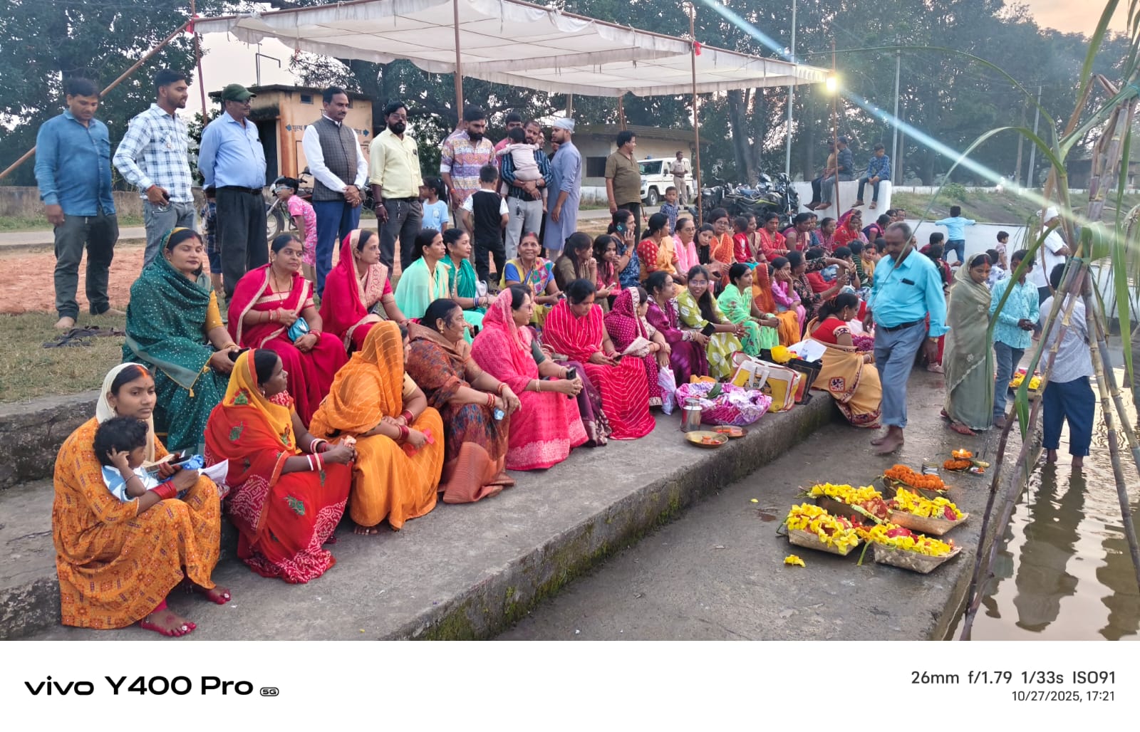 नगर वासियों एवं शिव शिष्य परिवार पाली द्वारा भक्ति भाव से मनाया गया छठ पर्व