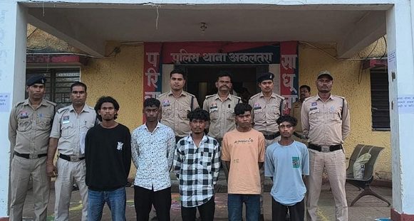 जांजगीर-चांपा पुलिस की बड़ी सफलता: अकलतरा में चाकू से प्राणघातक हमला करने वाले 7 आरोपी 24 घंटे में गिरफ्तार