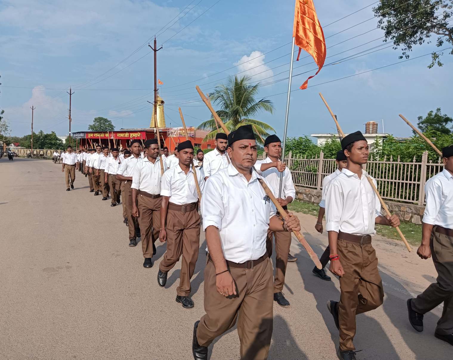 राष्ट्रीय स्वयंसेवक संघ के शताब्दी वर्ष पर पथ संचलन,संघ का उद्देश्य हिंदू समाज को संगठित कर,राष्ट्र निर्माण करना