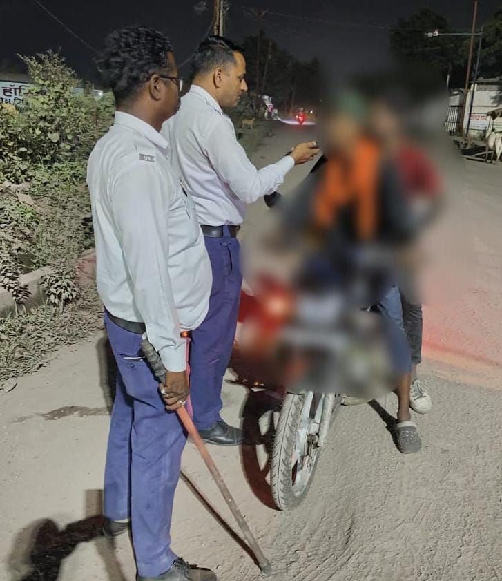 ड्रिंक एंड ड्राइव के विरुद्ध पुलिस की सख्त कार्रवाई,3 शराबी वाहन चालक गिरफ्तार, 37 चालकों पर यातायात नियम उल्लंघन की कार्यवाही …