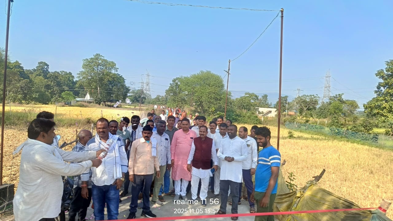 मस्तूरी विधायक दिलीप लहरिया ने किया सी सी रोड एवं पीडीएस भवन का लोकार्पण भूमिपूजन